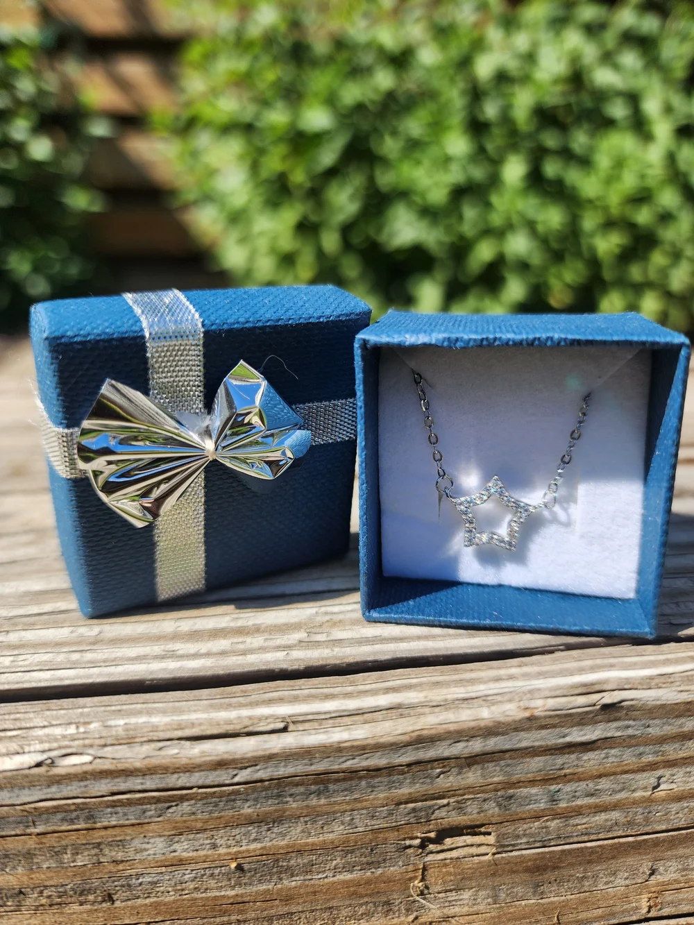 NWT Elegant Sterling Silver Star Necklace W/Blue Gift Box From Poland 18" 2g 925 - Picture 1 of 5